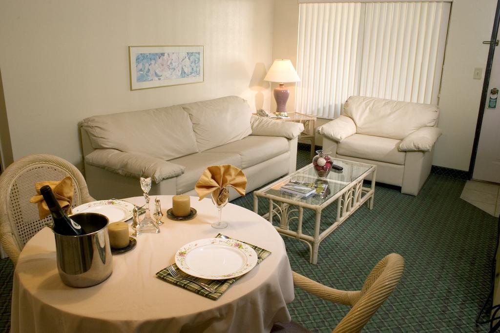 Cypress Cove Nudist Resort Poinciana Kamer foto