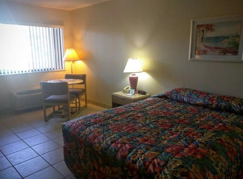 Cypress Cove Nudist Resort Poinciana Buitenkant foto
