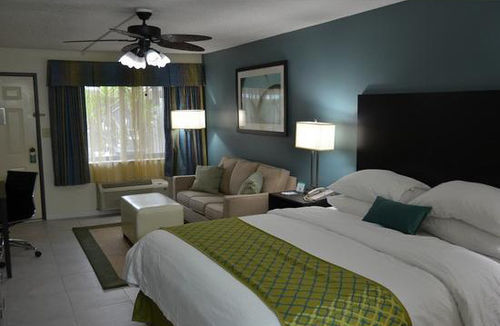 Cypress Cove Nudist Resort Poinciana Buitenkant foto